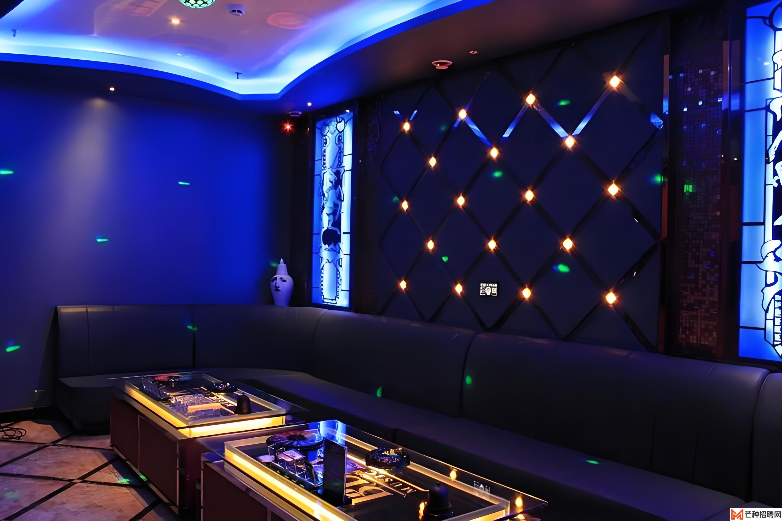 成都知名连锁KTV诚邀年轻人才，精彩职业生涯从这里起步