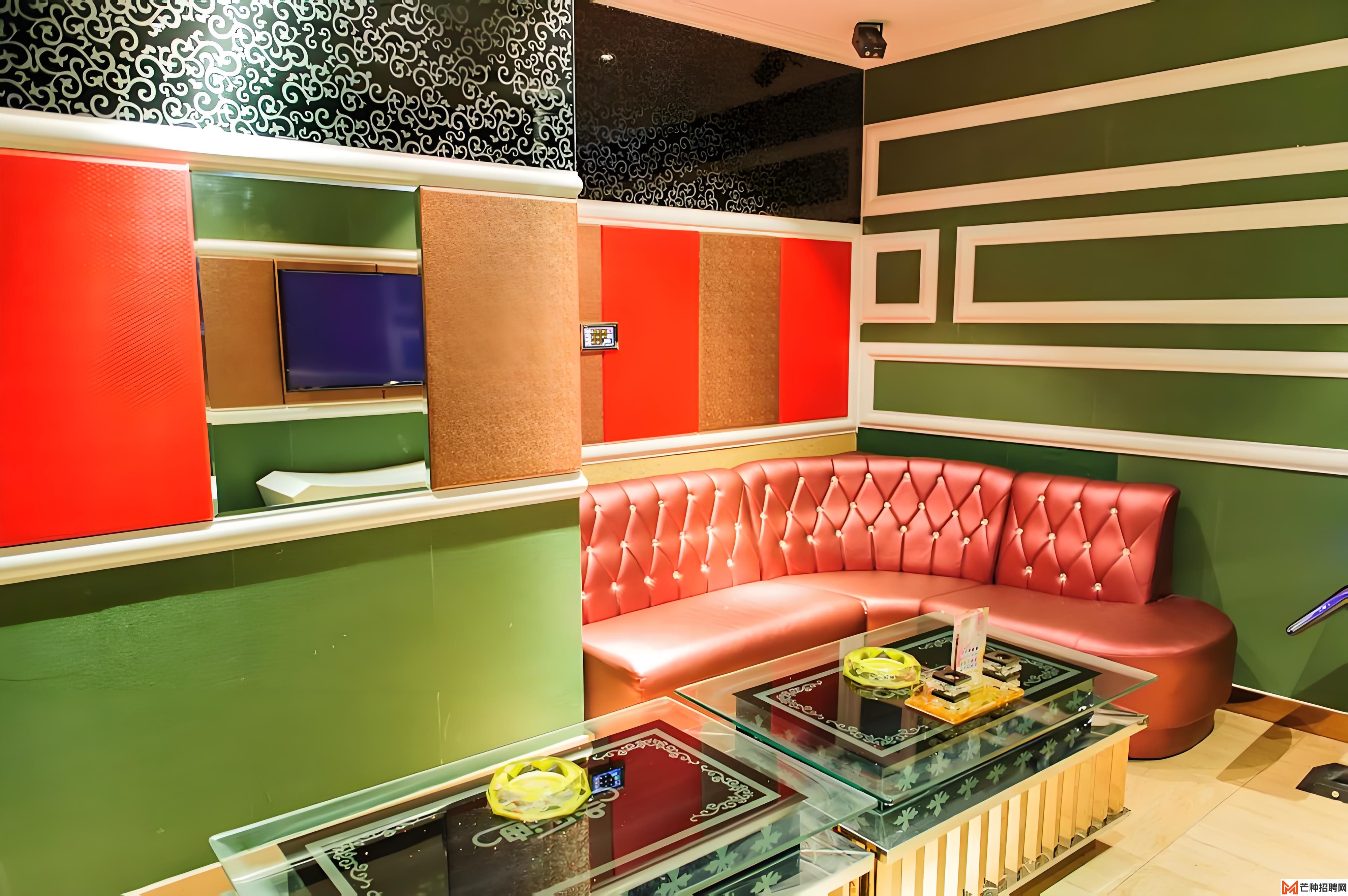 成都非遗博览园周边酒吧急聘：年轻又闪亮的你在哪里？